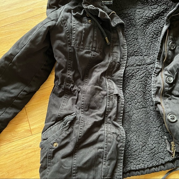 Garage Jacket - Picture 5 of 6